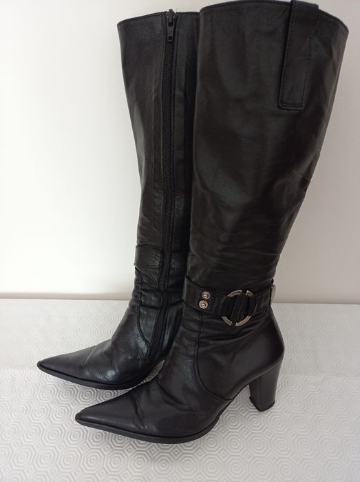 Botas pretas da Celta