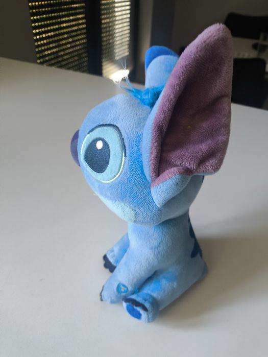 Grająca maskotka Stich