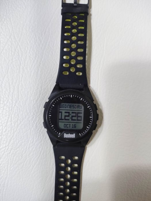Relógio Bushnell de golfe distâncias