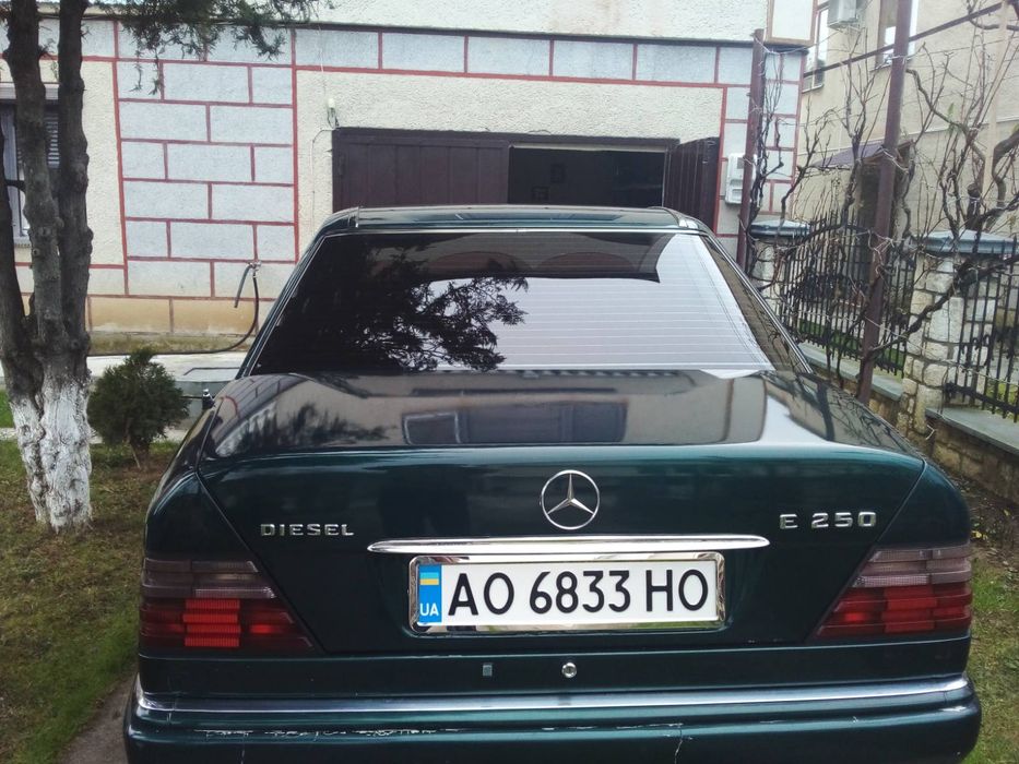 Мерседес 124 2.5 Дизель Автомат+Кондиціонер Ко