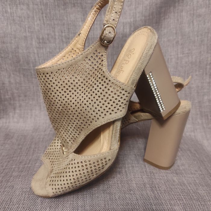 Buty na obcasie Purlina