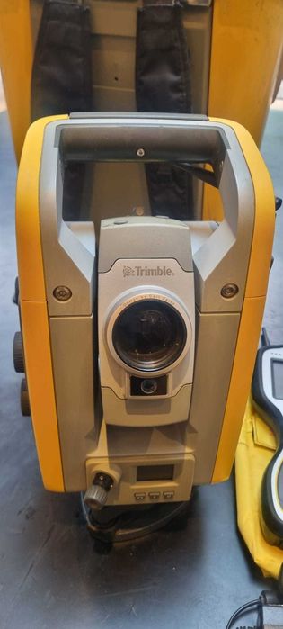 Tachimetr robotyczny Trimble S6 5" oraz kontroler TCS3 trimble access