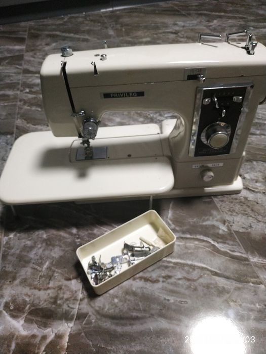 Швейна машинка Privileg