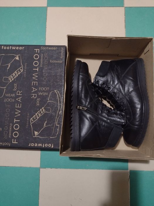 Продам зимові шкіряні чоботи рр 40