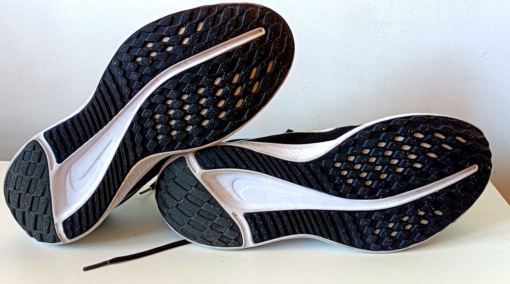 NIKE QUEST 5 tanio 99 zł