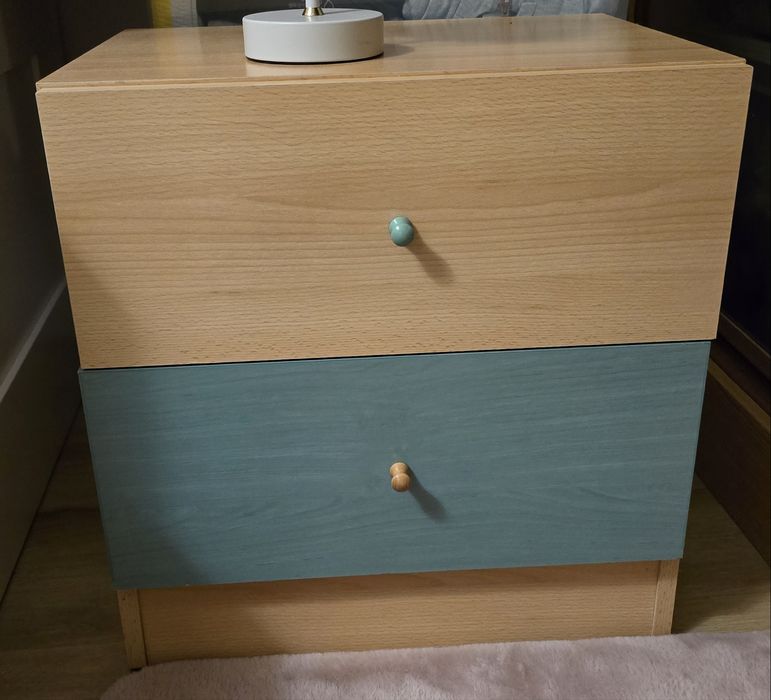 Secretária + mesa de cabeceira