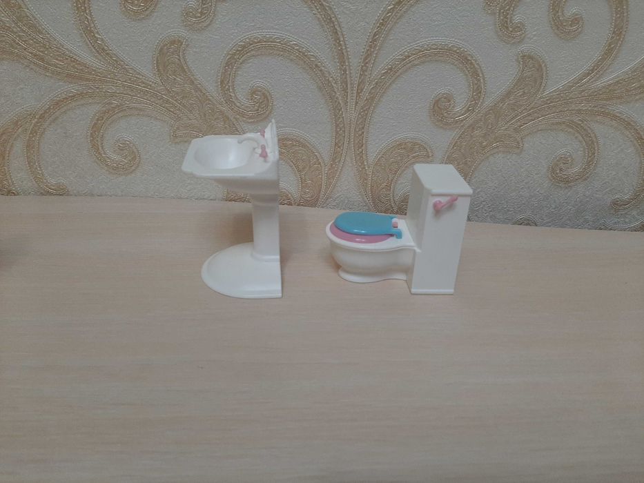Мебель умывальник и унитаз для кукол Mattel 1996