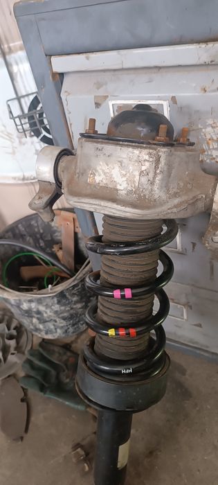 Фольксваген туарег амортизатори задні