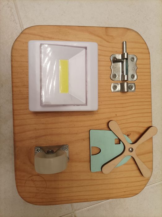 Brinquedo de madeira