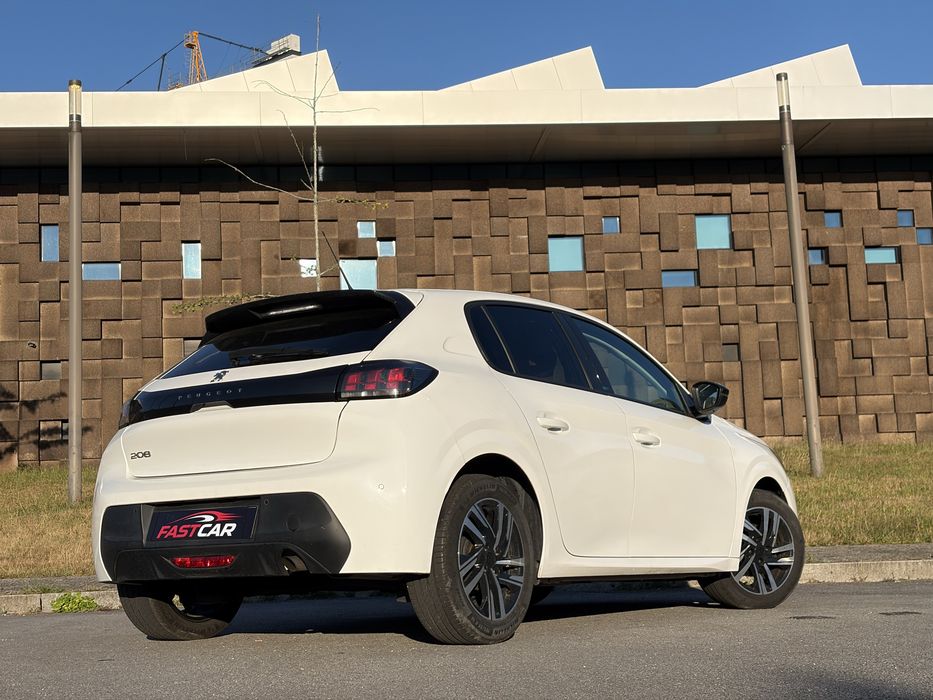 Peugeot 208 apenas 34mil km gasolina (historico comprovado) Trato de financiamento