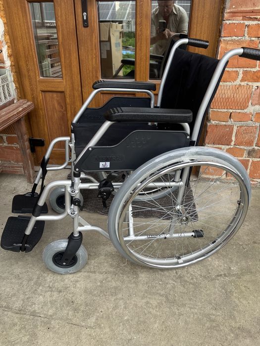 Інвалідний візок meyra