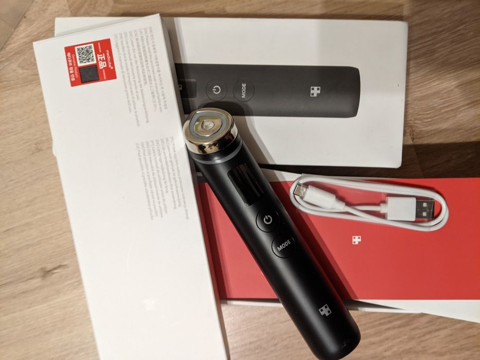 Medicube Age-R Booster Pro масажер