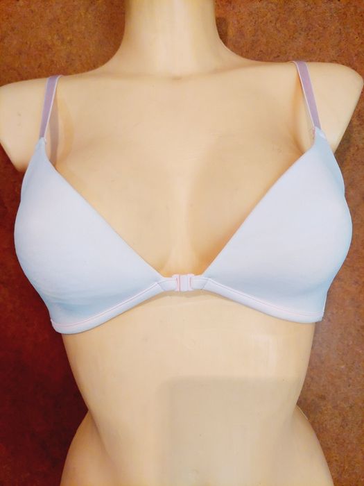 Biustonosz bez fiszbin 75B IT2B