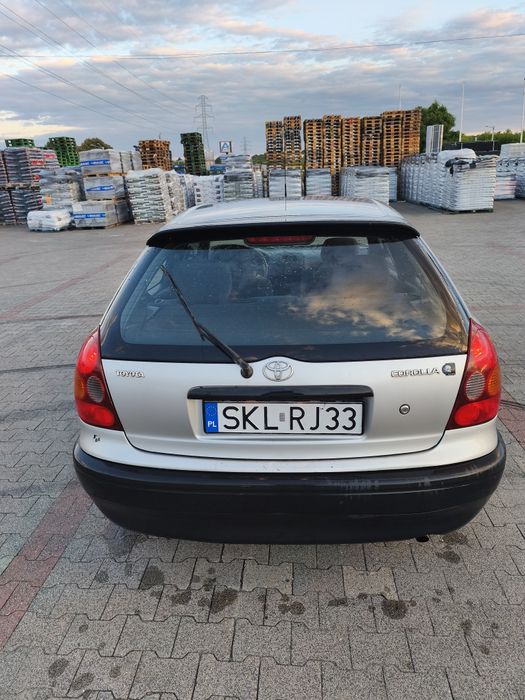 Toyota Corolla e11