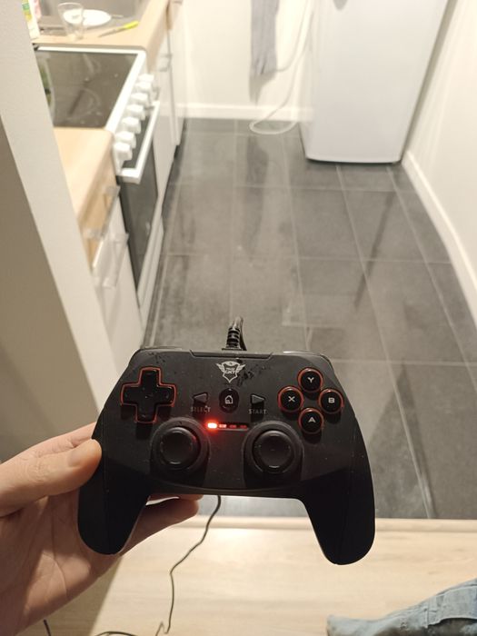 Ps 3 super slim dobry stan Hen dualshok 4 gratis