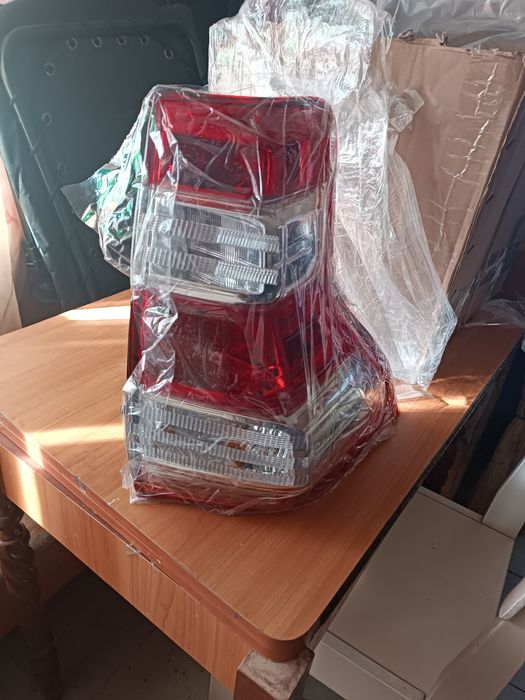 Продам нови задни фонари Тойота прадо 150 2014 Рик  нови ціна за 2 шт