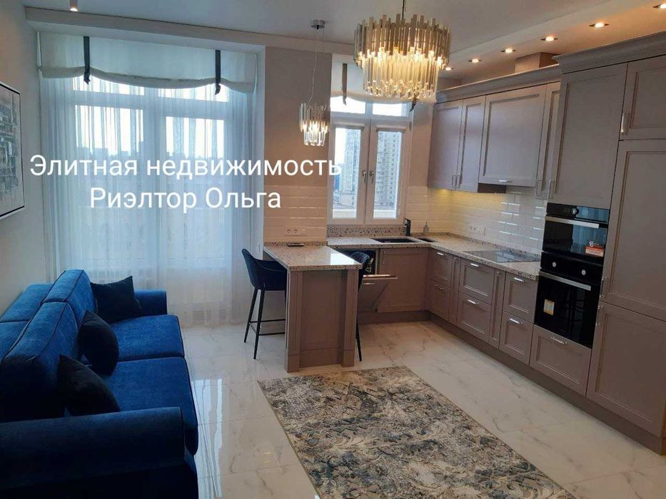 Сдам VIP ЖК "Ренессанс" дизайнерский ремонт / Кировский сквер! Центр! Своя терраса!