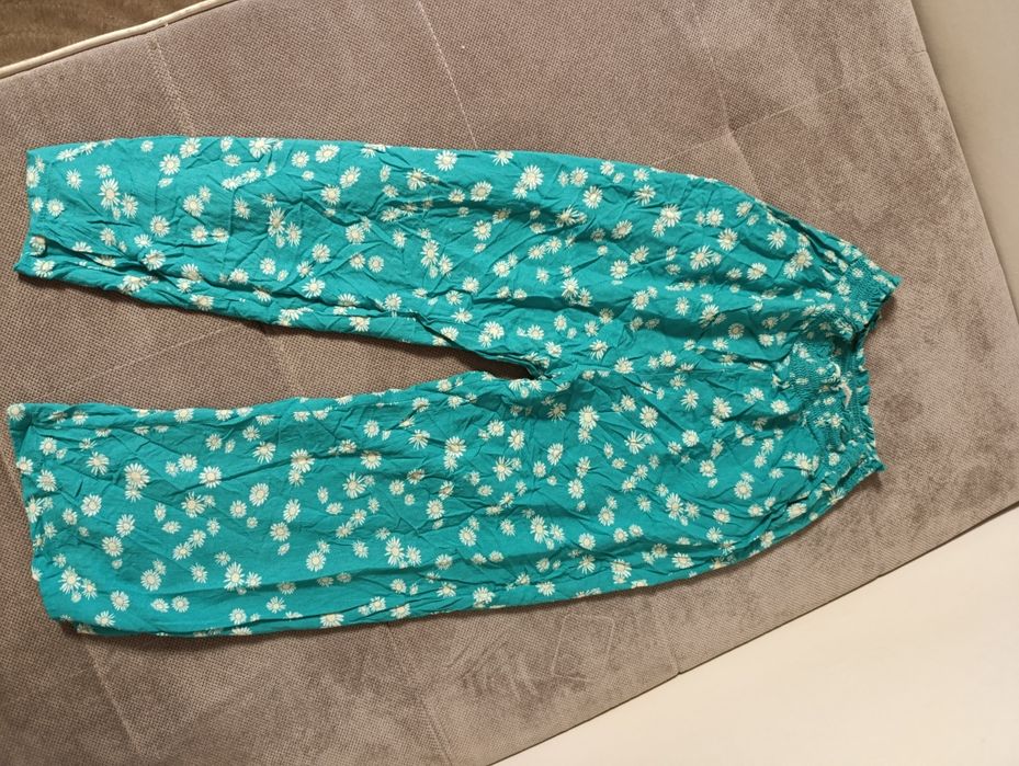 Spodnie dresowe Adidas i legginsy Reserved 158 + gratis spodnie letnie