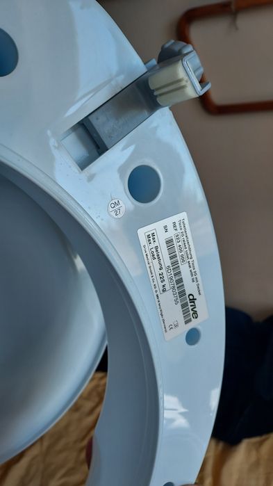 Nasadka toaletowa podwyższająca 10cm z klapką