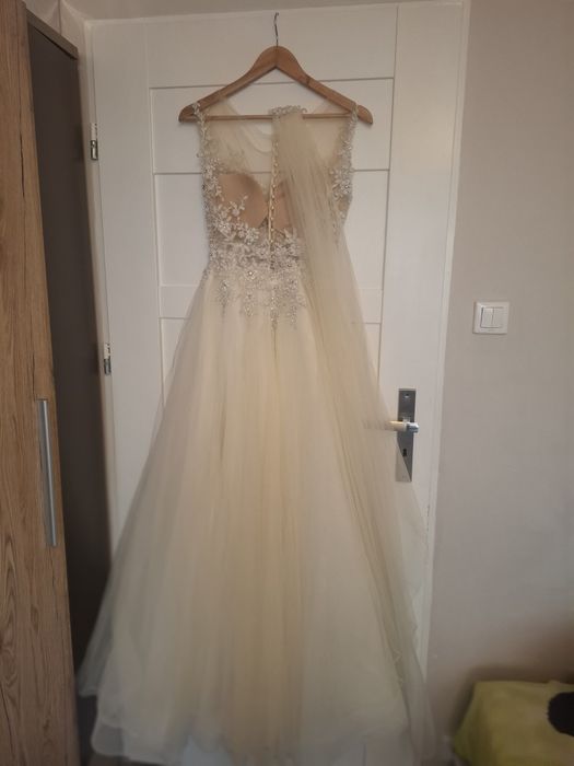 Ekskluzywna suknia ślubna cappuccino 38 | koronka | welon + pokrowiec