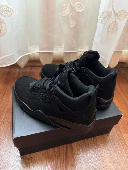 Jordan 4, czarne  .41