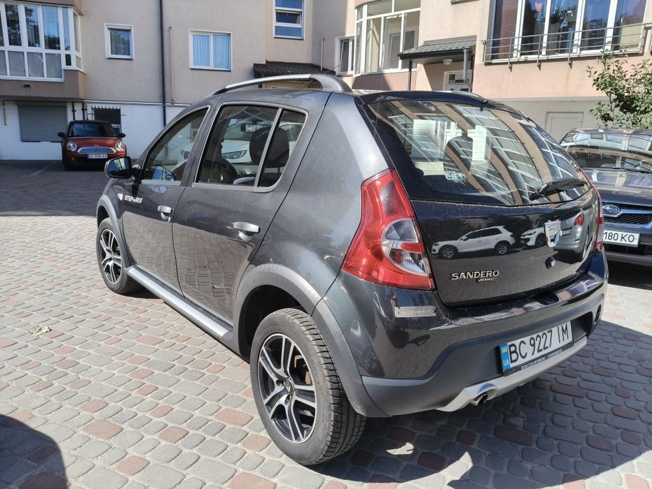 Продам ідеальний Sandero Stepway,1.6 MPI, рідна фарба!