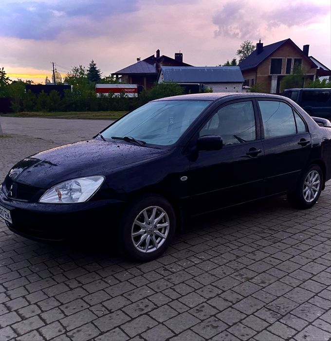 Продаю Mitsubishi Lancer 9 1.6 газ/бензин 2009