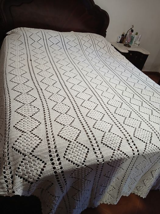 Colcha de renda feita a mão