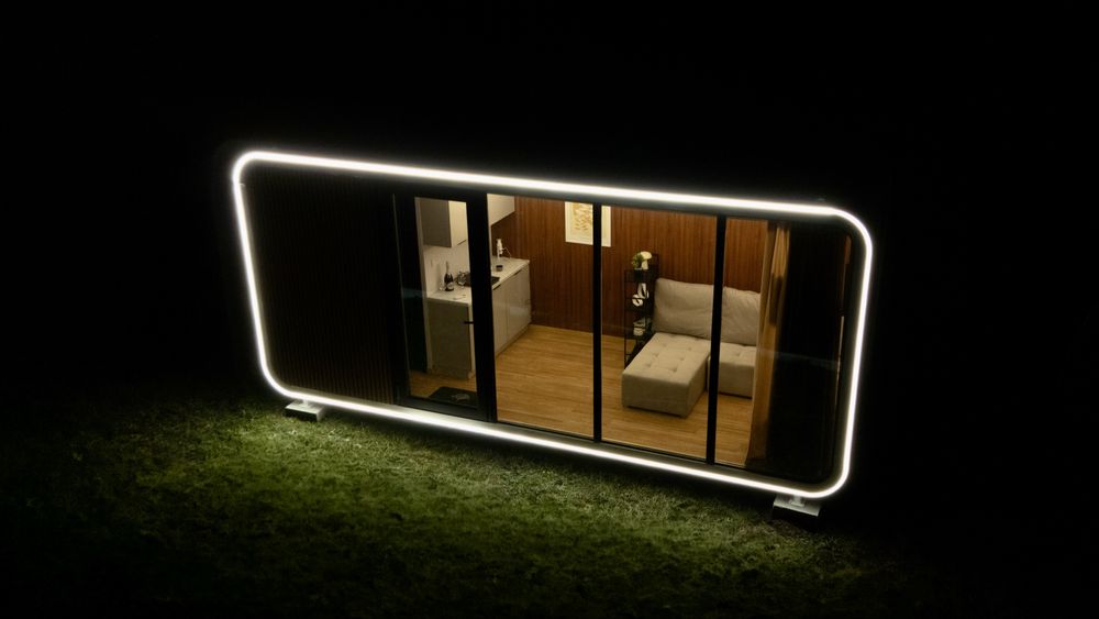 Nowoczesny domek letniskowy, mobilny, kontenerowy z wyposażeniem.