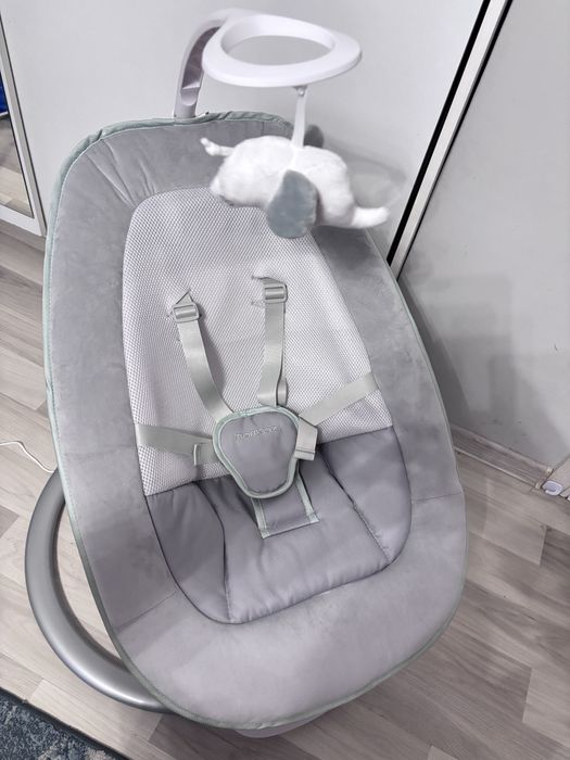 Bujak bujaczek Nowoczesna, elektryczna huśtawka niemowlęca Momcozy