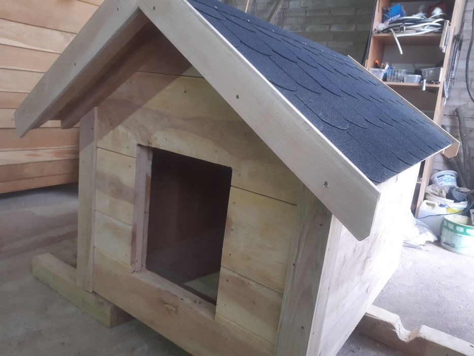 Buda dla psa ocieplana