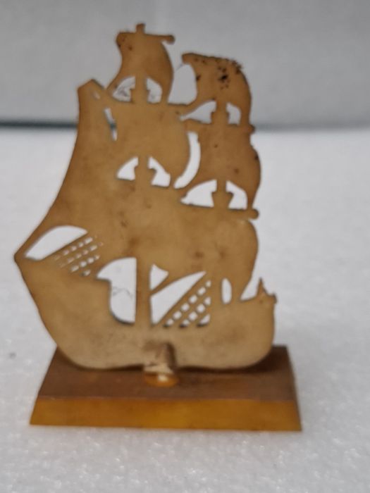 Międzyzdroje żaglowiec plastikowy pamiątka prl