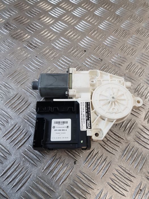 Silniczek Szyby Prawy Przód 8P0959802A Audi A3 8P 04R-