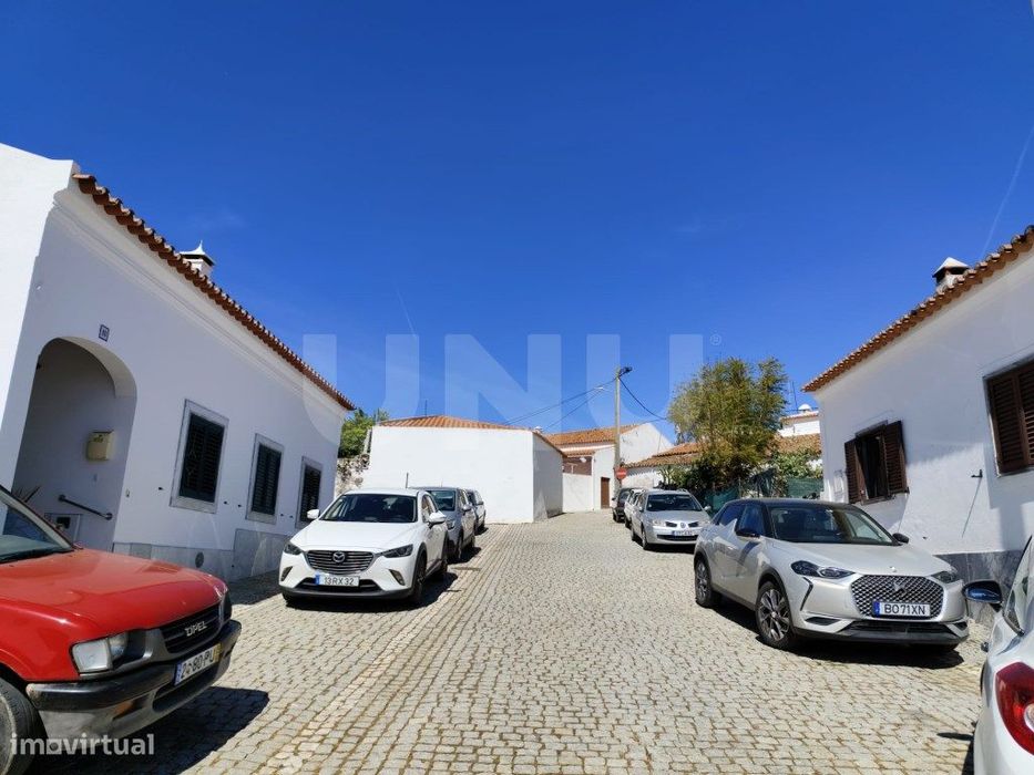 Terreno Urbano em Alqueva - Oportunidade Única para Habitação ou Tu...