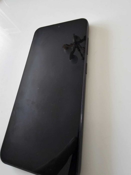 Samsung s23 128gb + etui