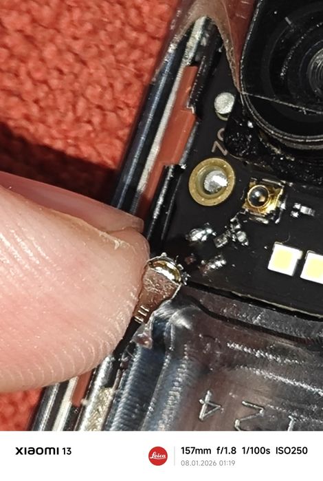 Продам запчасти на телефон ми9 или отдам все в зборе