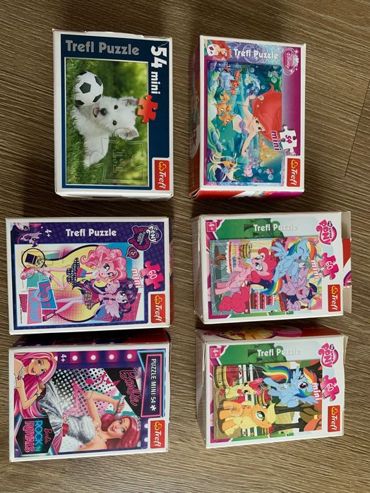 Zestaw 6 paczek małych puzzli dla dziewczynek. Puzzle  kompletne.