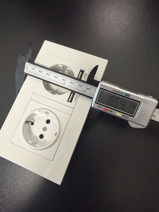 Розетка подвійна з USB нова