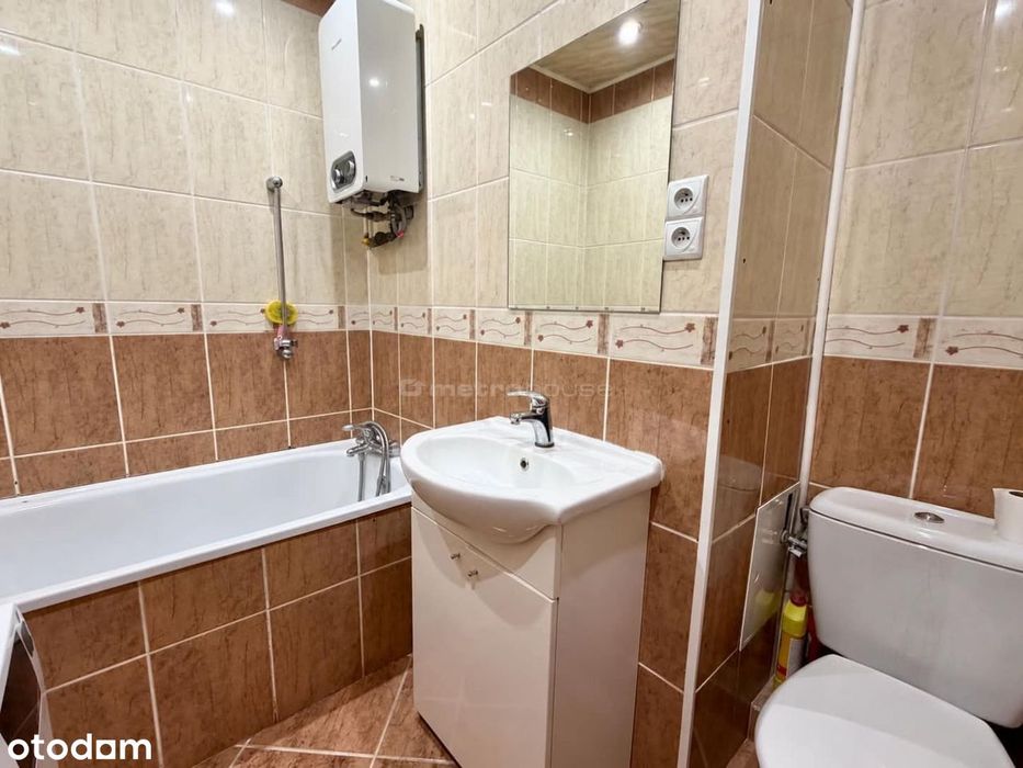 49 m²,  9. piętro  2 balkony