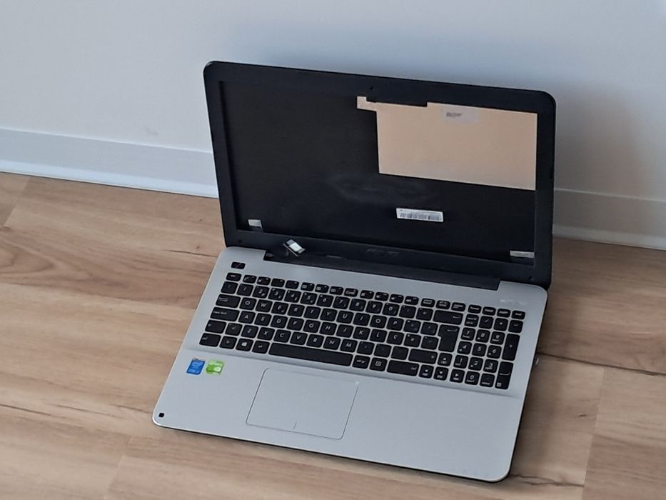 Carcaça de um Asus