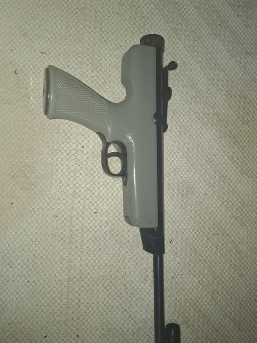 Pistola Diana mod 6