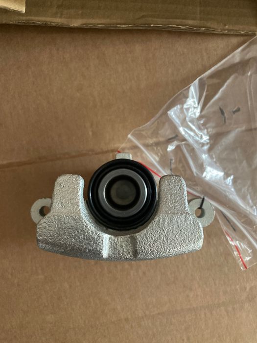 4773002110 Супорт гальмівний задній правий Toyota Corolla E12