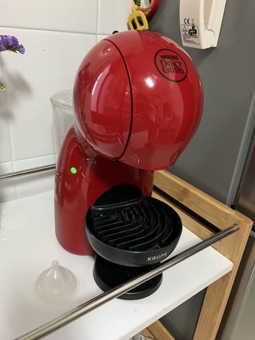 Maquina de café Dolce Gusto otimo estado