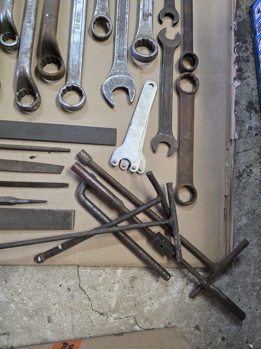 Zestaw likwidacja warsztatu pilniki klucze młotki nitownice hebel