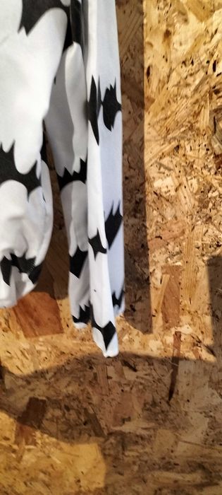 Camisa de manga comprida e larga