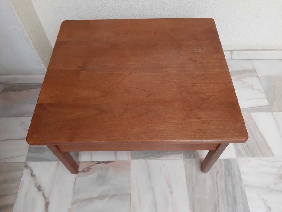 Mesa de Centro Olaio (Anos 60/70, Madeira Maciça: Freixo, Carvalho, Freijó ou Nogueira.