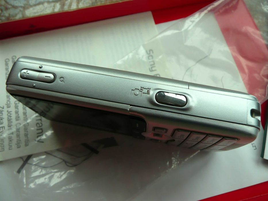 sonyericsson k750i blasted silver komplet z fakturą