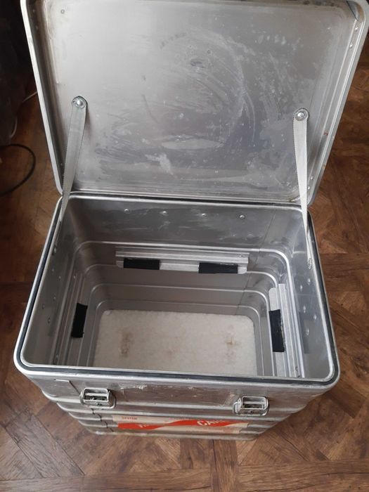 Алюминиевый ящик, кофр