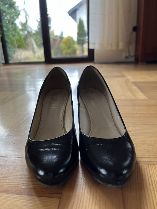 Szpilki skórzane czarne