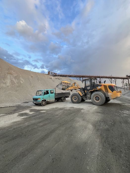 Послуги бобката та мініекскаватора